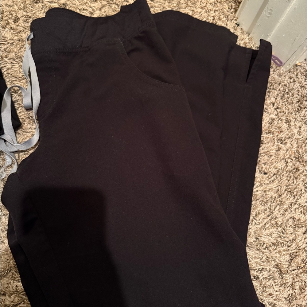 Women scrub pants